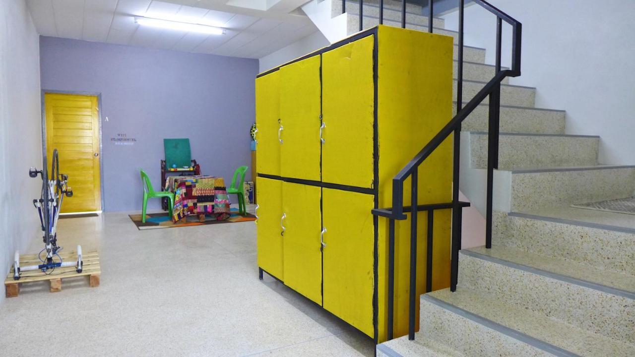 Stamp Hostel (Adults Only) Ban Yang  Esterno foto