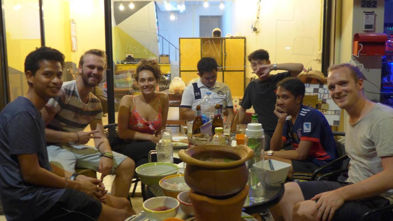 Stamp Hostel (Adults Only) Ban Yang  Esterno foto