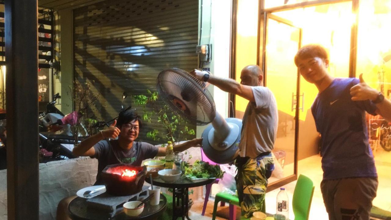 Stamp Hostel (Adults Only) Ban Yang  Esterno foto