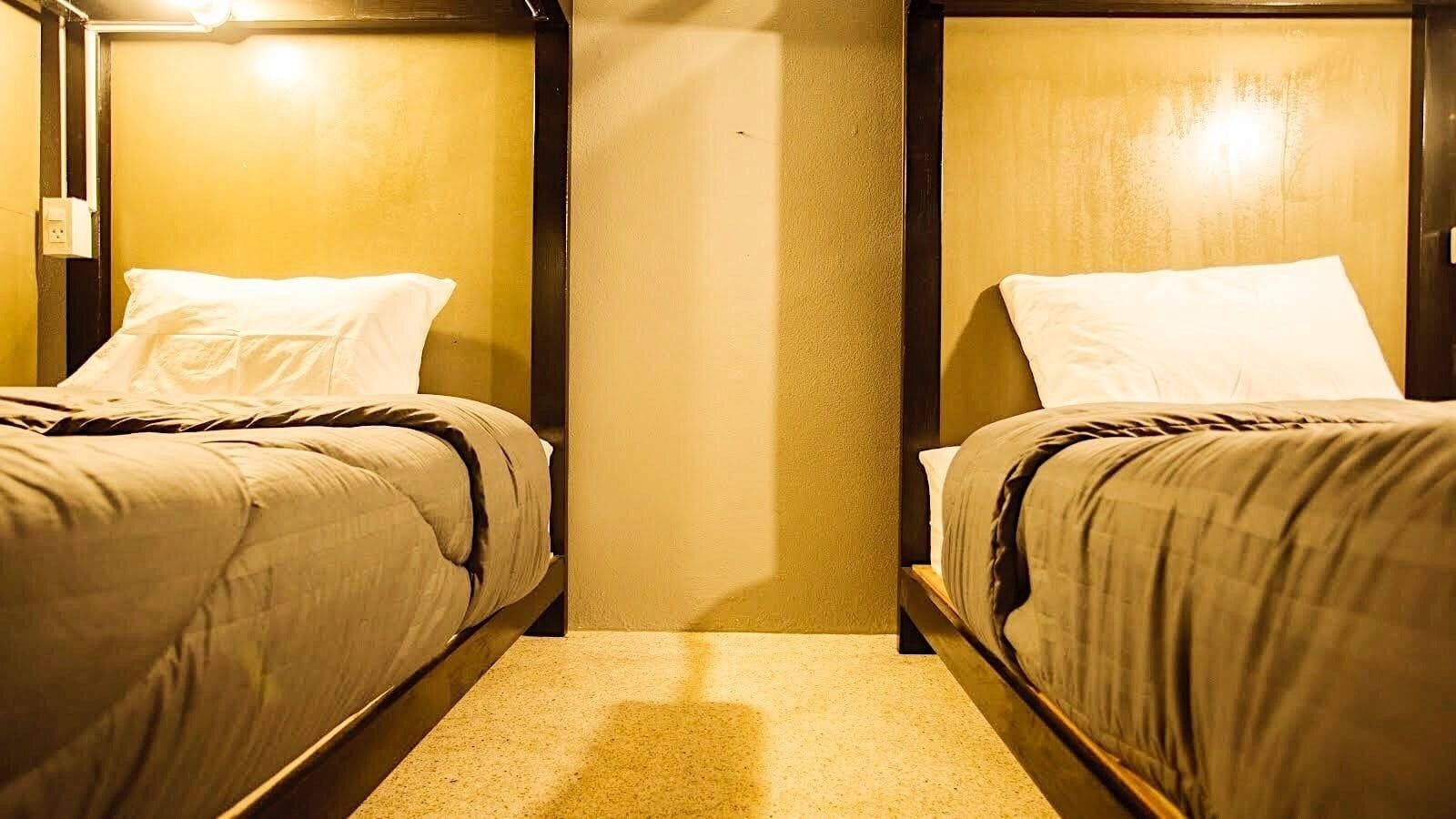 Stamp Hostel (Adults Only) Ban Yang  Esterno foto