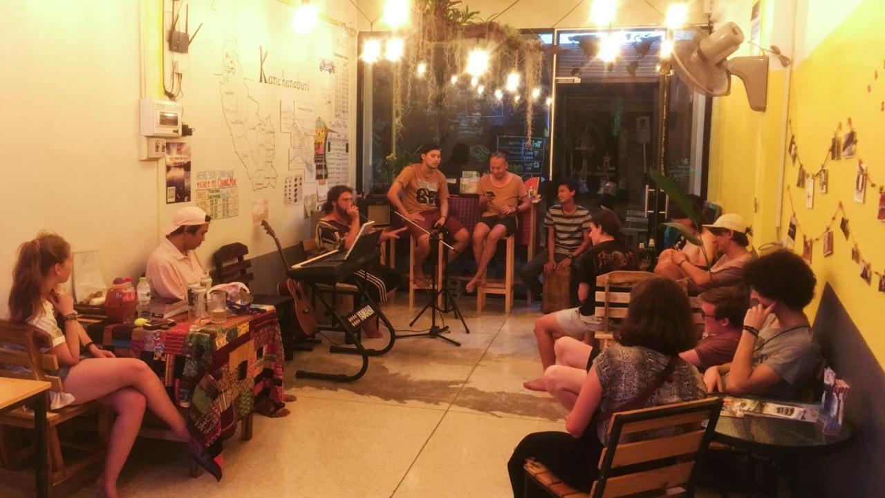 Stamp Hostel (Adults Only) Ban Yang  Esterno foto